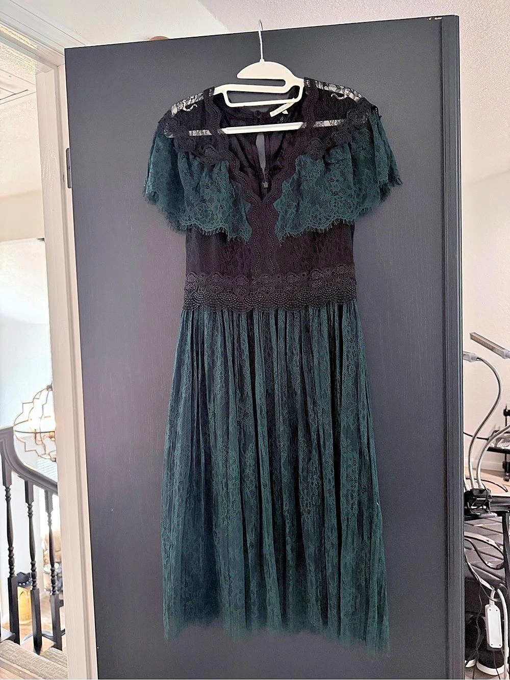 Roberta Hill Lace Overlay Maxi Dress in Green & Black Like New